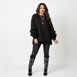 Fantastic Fawn $64 Faux Feather Balloon Sleeve Sweatshirt Black M P2P 26-27”